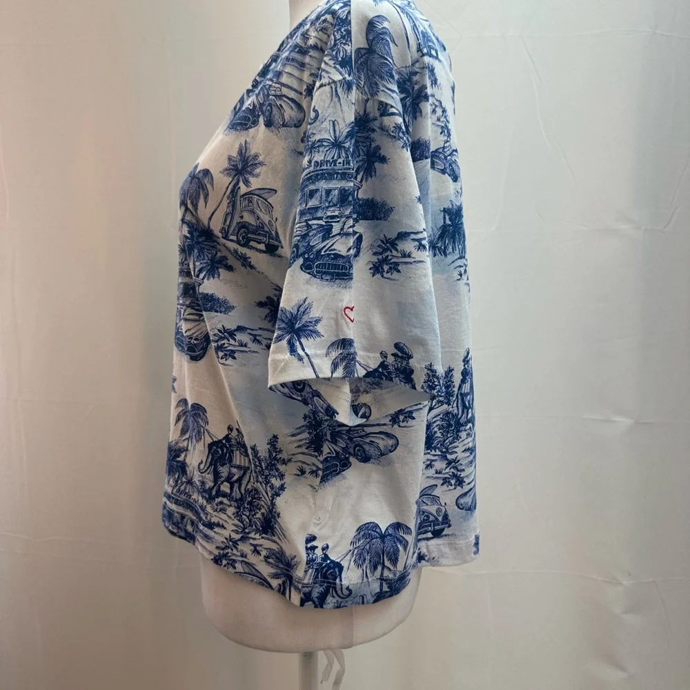 Robert Graham Blue and White Graphic Short Sleeve Shirt Top M NWTS - Picture 3 of 5
